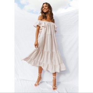 Petal & Pup Off-Shoulder Gingham Midi Dress in Beige and White